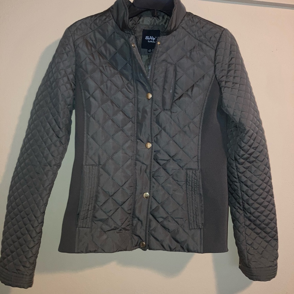 Elegant Women's Quilted Utility Jacket